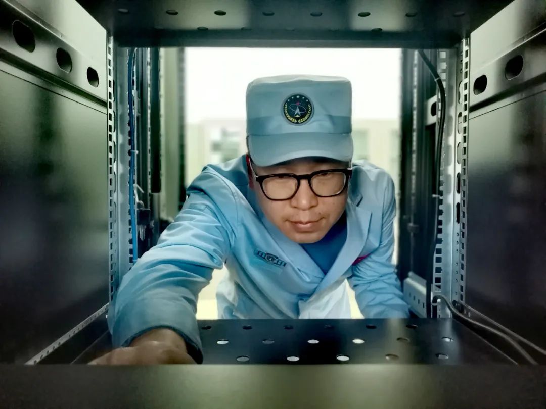 操桨银河揽星辰，逐梦寰宇向苍穹『最美航天人』