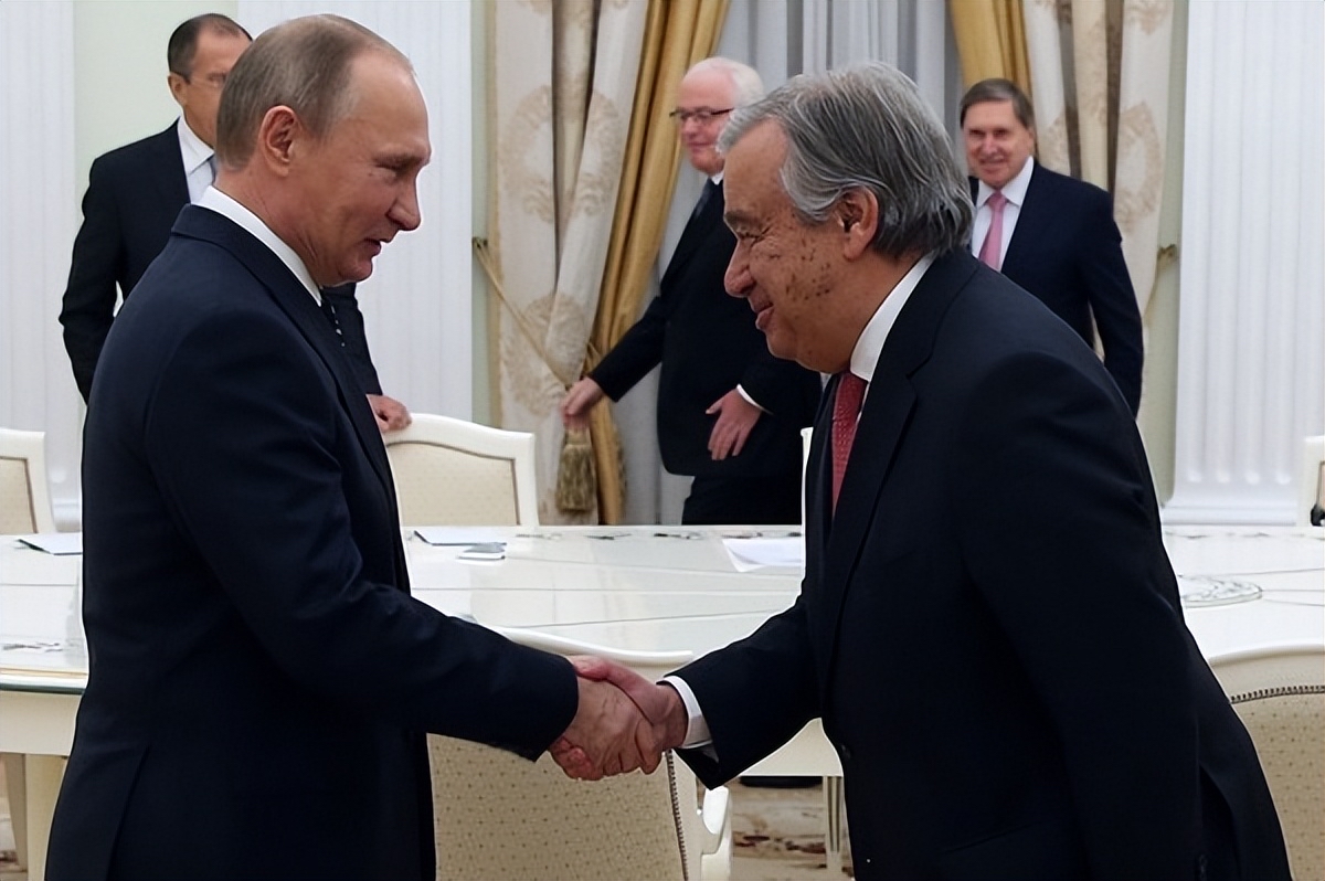 �վ������������Ϲ����鳤��������˹������