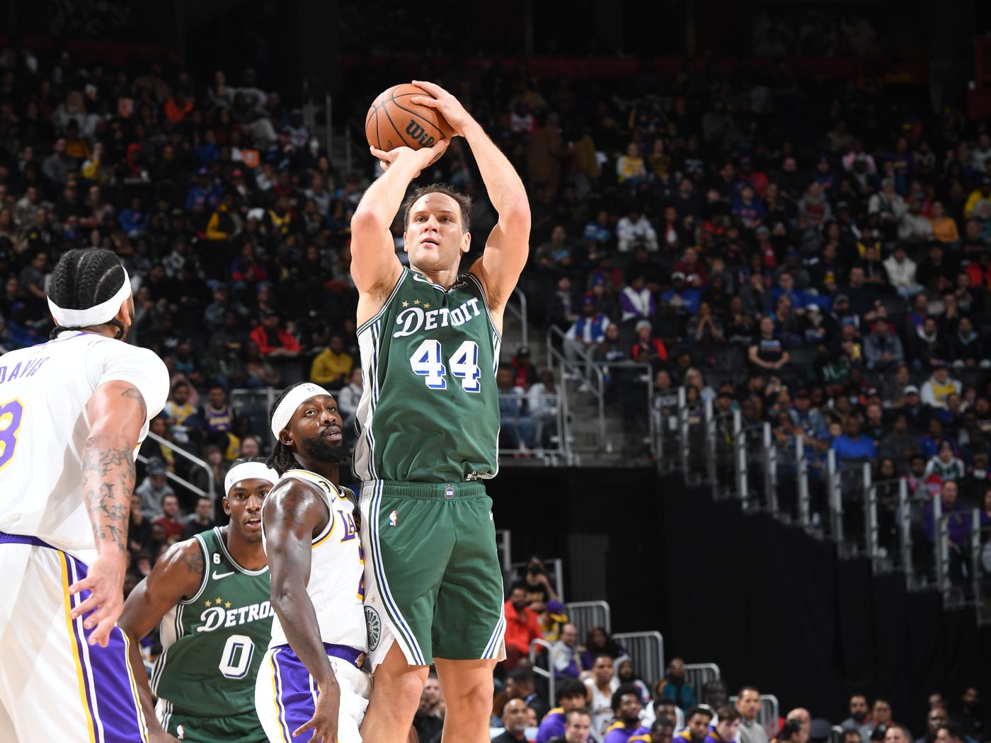 nba交易什么時候開始（交易市場即將開啟！湖人、火箭皆有目標，老將當家誰能變冠軍拼圖）