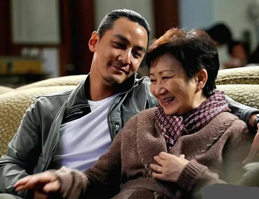 女儿透露曾江离世前细节：他走得很幸福，没有一丝痛苦，家人欣慰