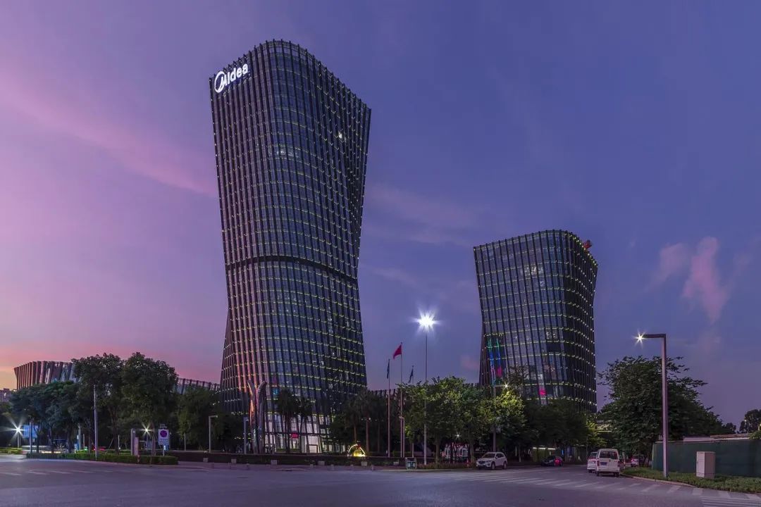 美的关停非核心业务，一些老员工被裁，老板直言自己既伤感又惭愧