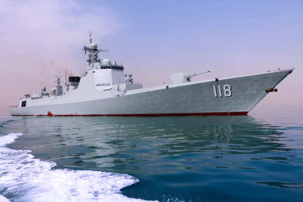 ����ʤ��Ѳ�󽢣�052D������������Ѳ�󽢾��ݣ��Աȷ�������