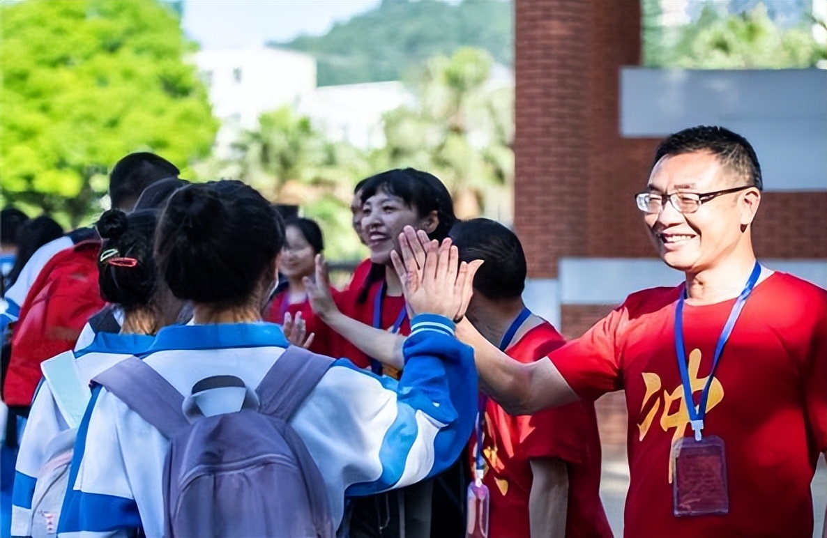 恭喜！福建省105名学霸提前被各大名校录取，全部来自同一所中学