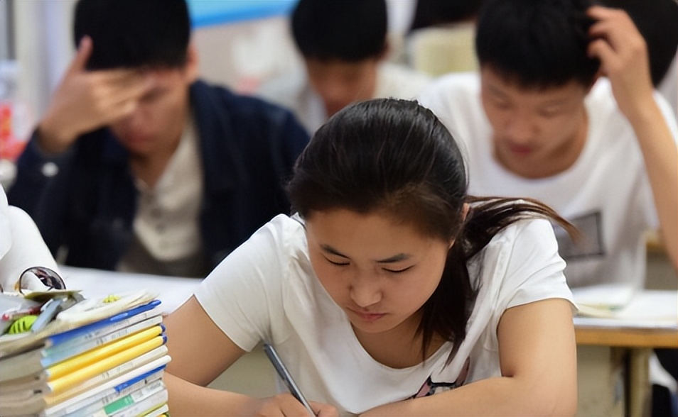 河南中考出现“新调整”，除考试时间变动外，对普高招生也有限制