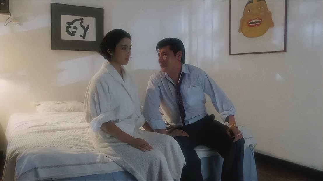 一次醉酒,他闯进高进女友janet(张敏饰演)的房间欲行不轨,却失手误杀