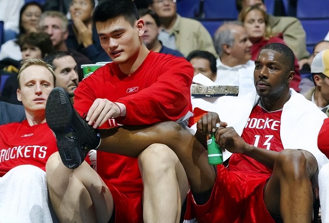 为什么nba禁忌69号球衣(不能跟拉拉队恋爱，禁止穿69号球衣，NBA这些潜规则真奇葩)