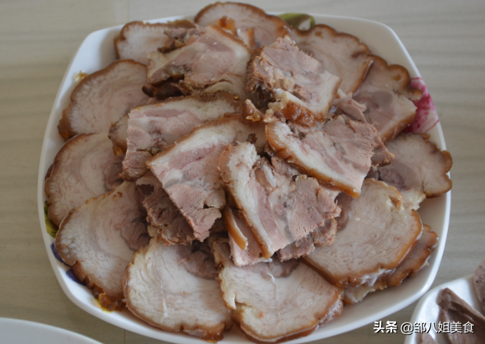 教你做好吃的酱肘花，一上桌人人抢着吃，简单易学，待客用得上