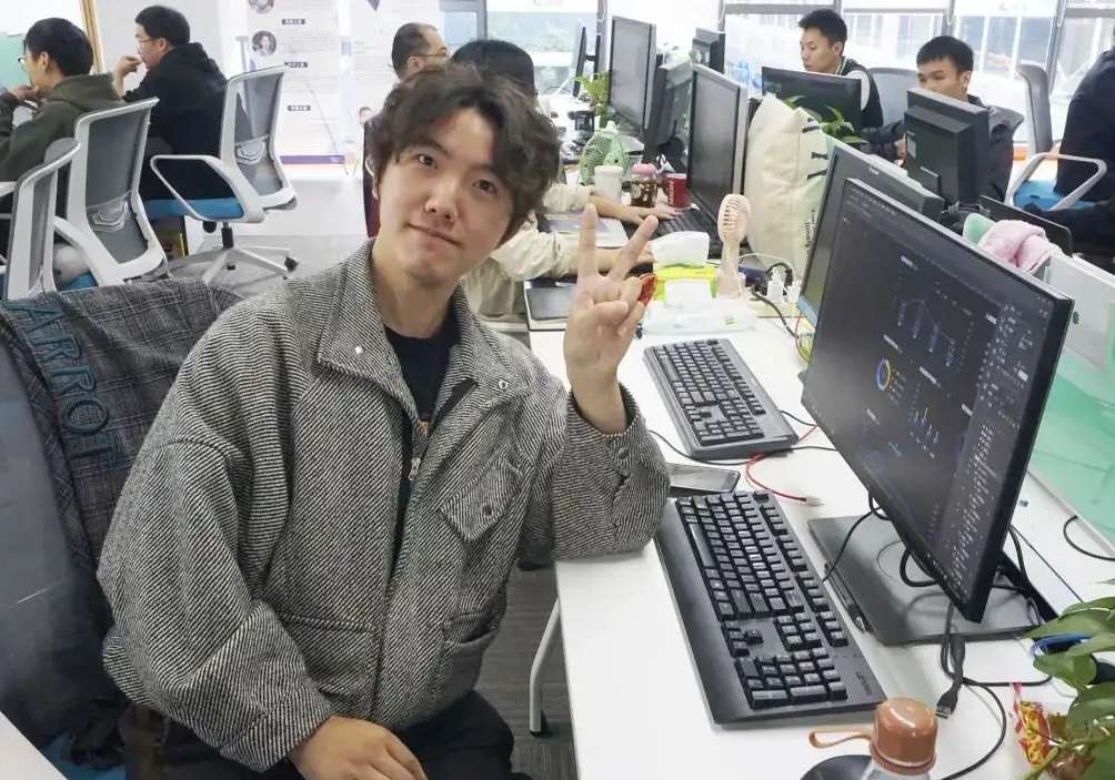 毕业生收入排名更新，码农占了多半席位，可过来人奉劝谨慎报考