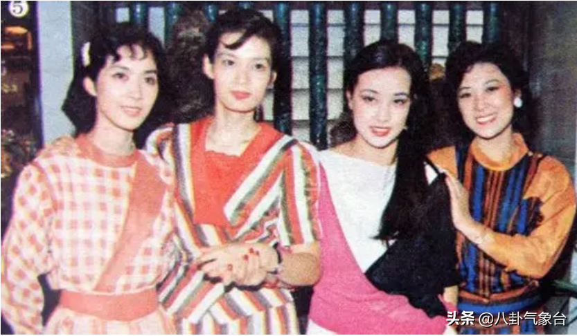 “气质美人”肖雄，将一生奉献给演艺事业，单身30年不后悔