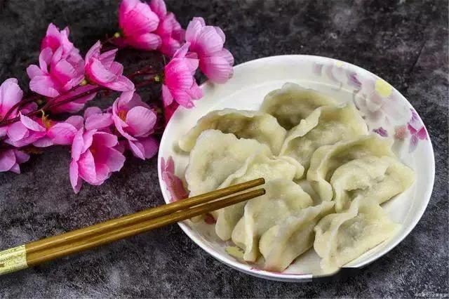 冬至吃饺子的由来