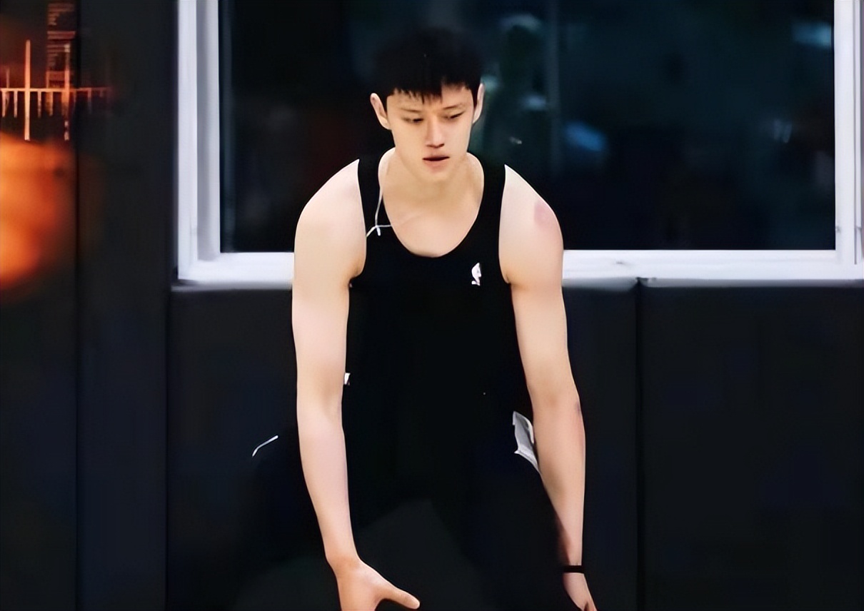 央視為什么要恢復(fù)nba（狂賺16.4億，NBA創(chuàng)歷史！央視復(fù)播，NBA下賽季有望上演中國(guó)德比）
