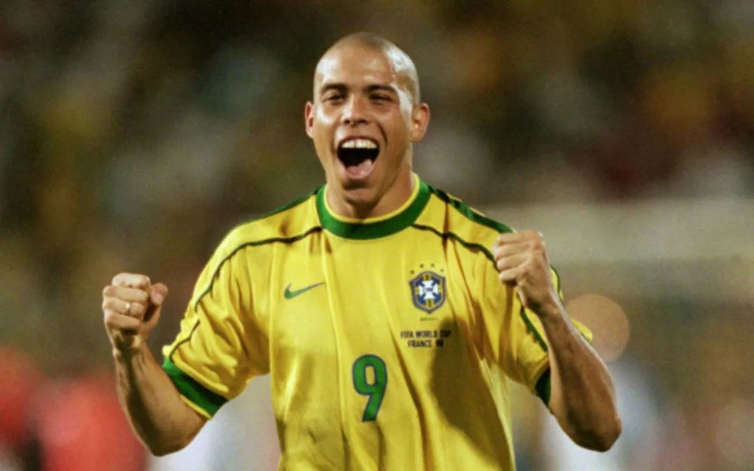 世界杯诅咒是什么意思（巴西的世界杯诅咒：球员身价86亿，却改变不了穷人命运）