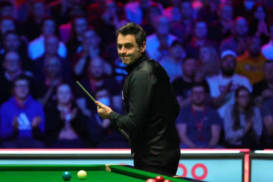 3-6不敌罗伯逊无缘4强（奥沙利文再输罗伯逊，3-6无缘球员锦标赛4强！暂缓重返世界第一）-趣拿体育