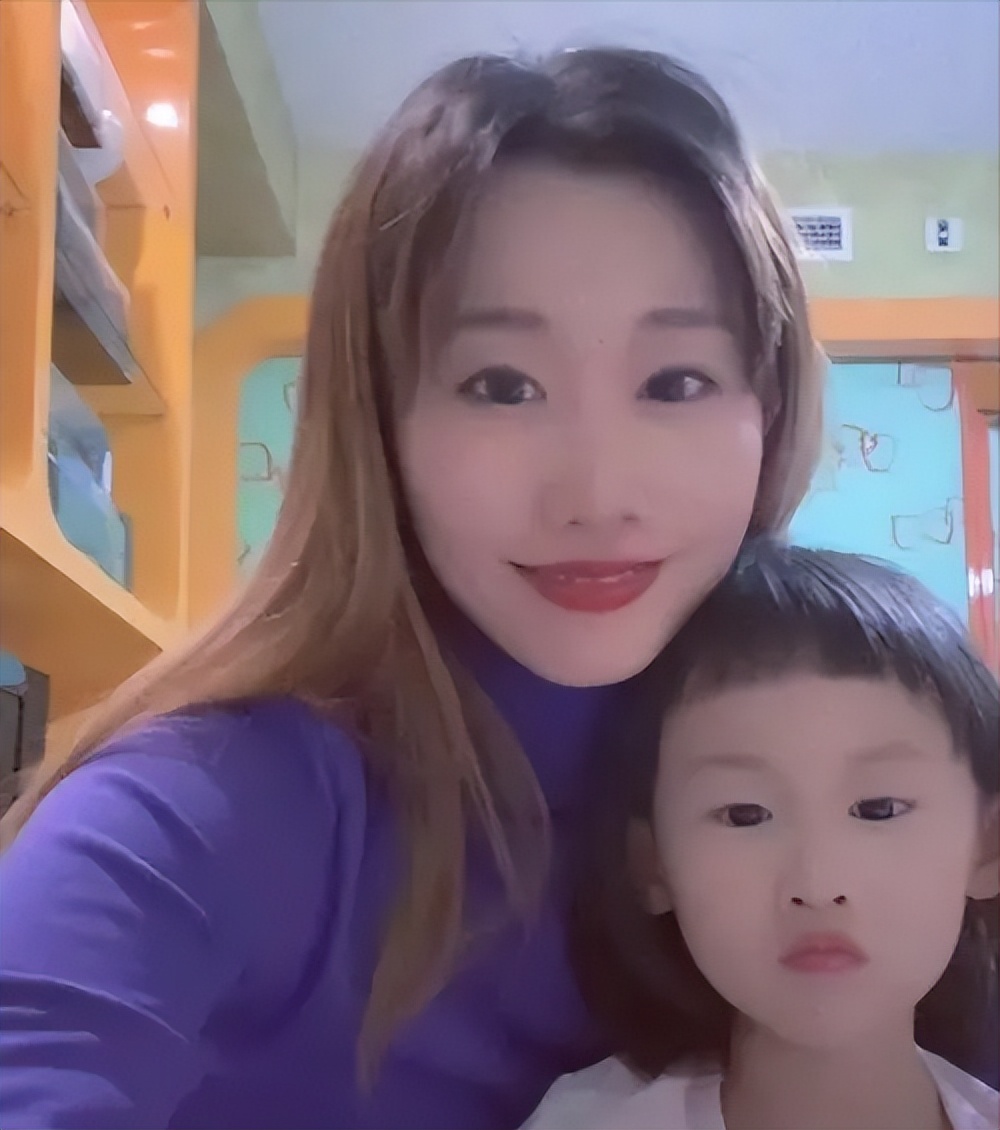 巩汉林儿媳黄一惠，被公婆催婚又催生，连生两女终完成公公心愿