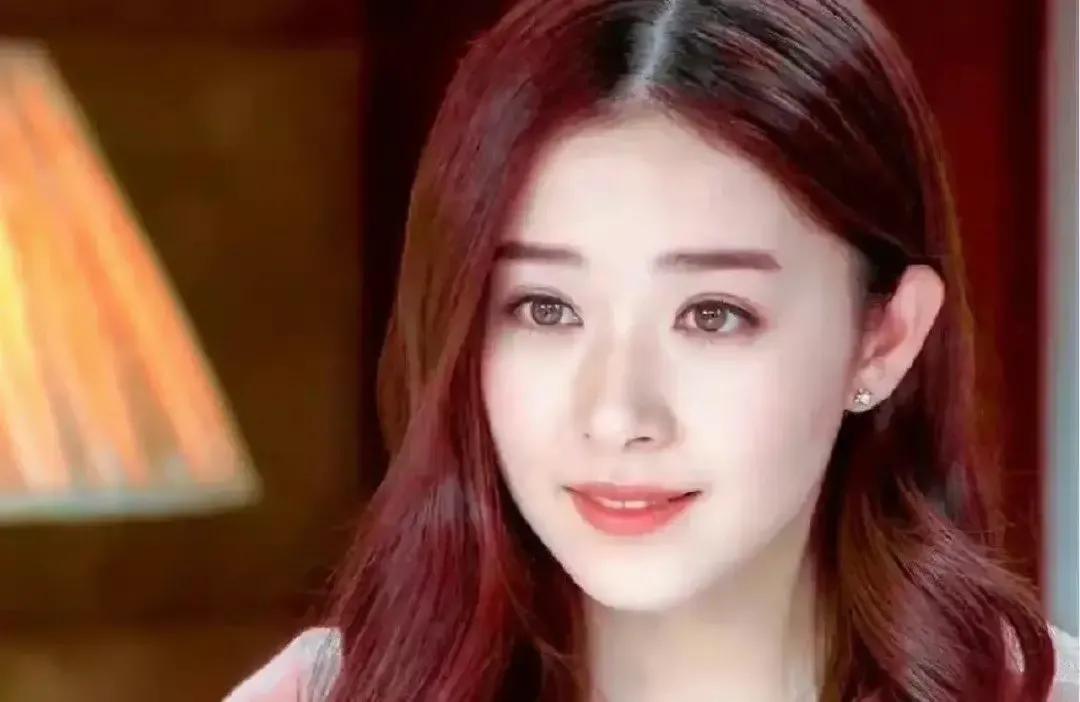 救命!她的眼睛真的在娱乐圈美到找不到第二双——阚清子