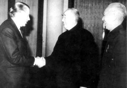 �������������10��ʵ�֣�����42�����𽢣��й�����ѡ���ˣ�