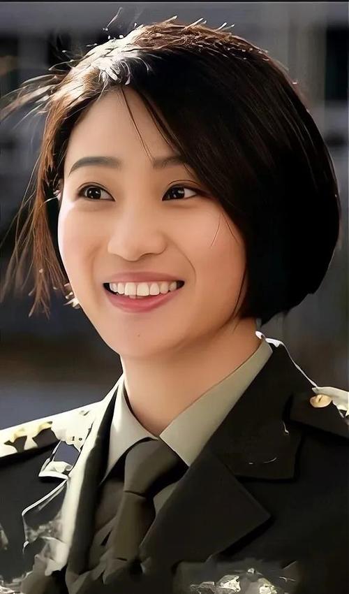 整容脸还演军旅剧?别糟蹋剧本了,看看这8位女星演的飒爽军人