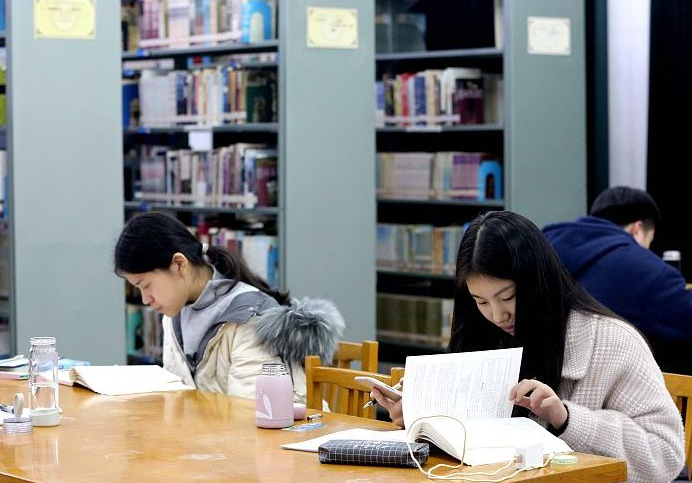 同班毕业生前途却迥然不同，辅导员说出实情，差距入学时就已体现