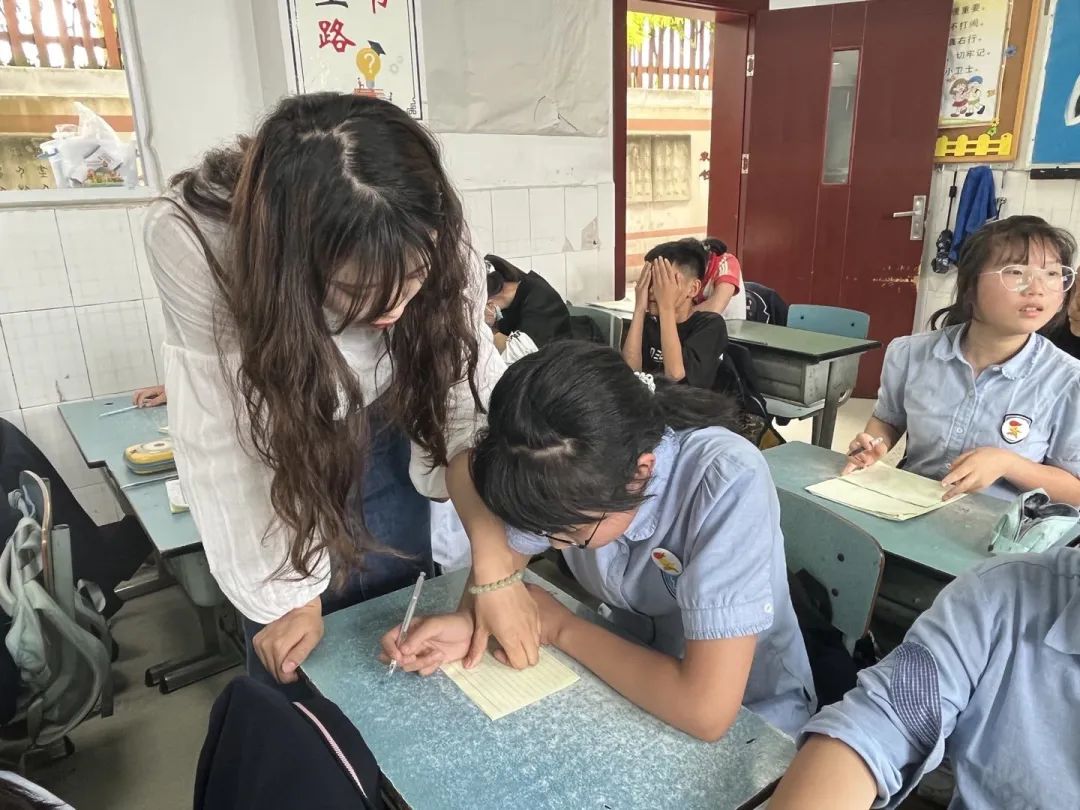 光阴的故事——天府新区白沙小学开展毕业班心理团辅活动