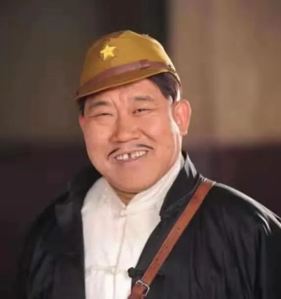 悍匪电视剧演员(“四大反派”专业户，他们长得歪瓜裂枣、凶神恶煞，儿女却很好看)