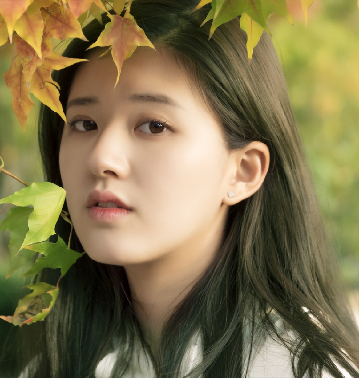 "顶级绿茶"赵露思:得到汪涵赏识,因一部低成本穿越剧爆火