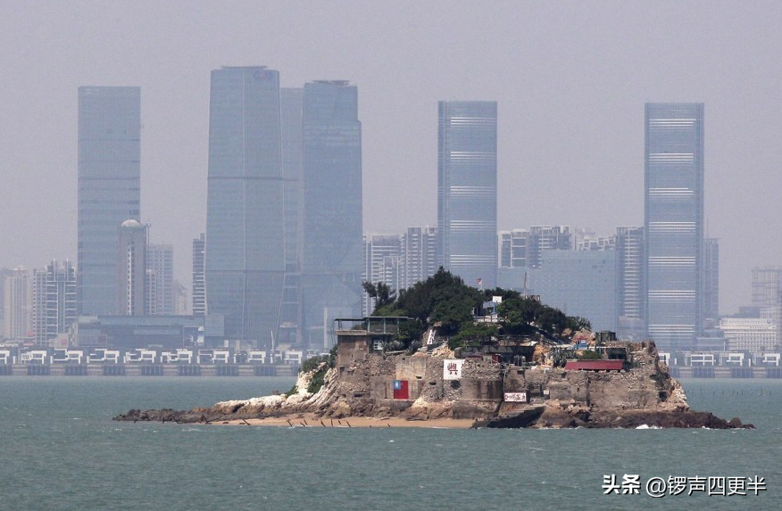 台湾美女替爷爷回大陆寻根，谁料找到老家时，发现爷爷已成独苗