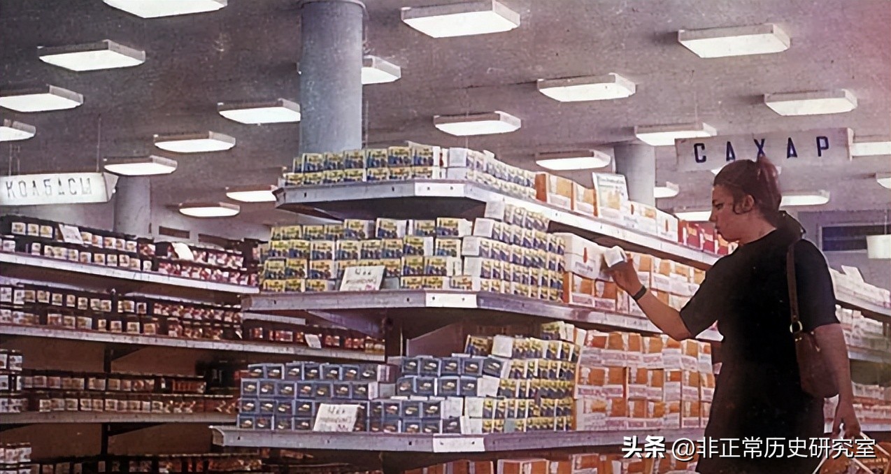 重温旧梦：70年代的苏联国营商店都卖些什么？价格是多少？