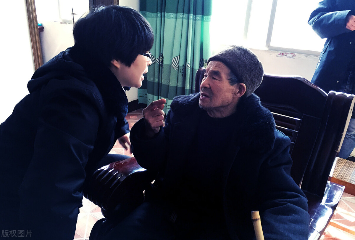82岁老人：遭遇不幸时我才明白，亲情是很现实的，这是不争的事实