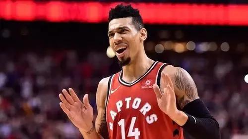 nba現(xiàn)役能成為巨星的有哪些（NBA現(xiàn)役最勵(lì)志的八大球星，巴特勒名利雙收，約基奇逆天改命）