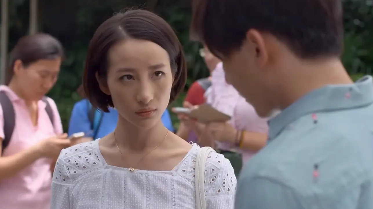 二婚女子中百万大奖，丈夫前妻前来抢占财产，竟然是男人唆使的