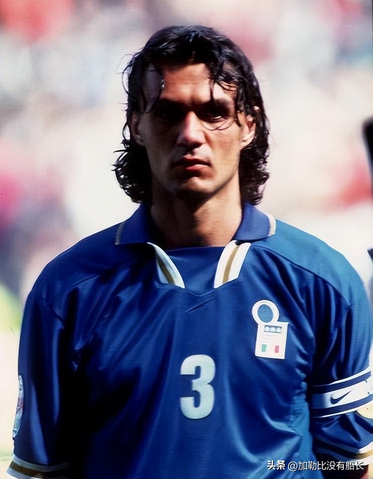 意大利老马尔蒂尼(除了年龄因素 当年米兰国家队双料队长马尔蒂尼为何
