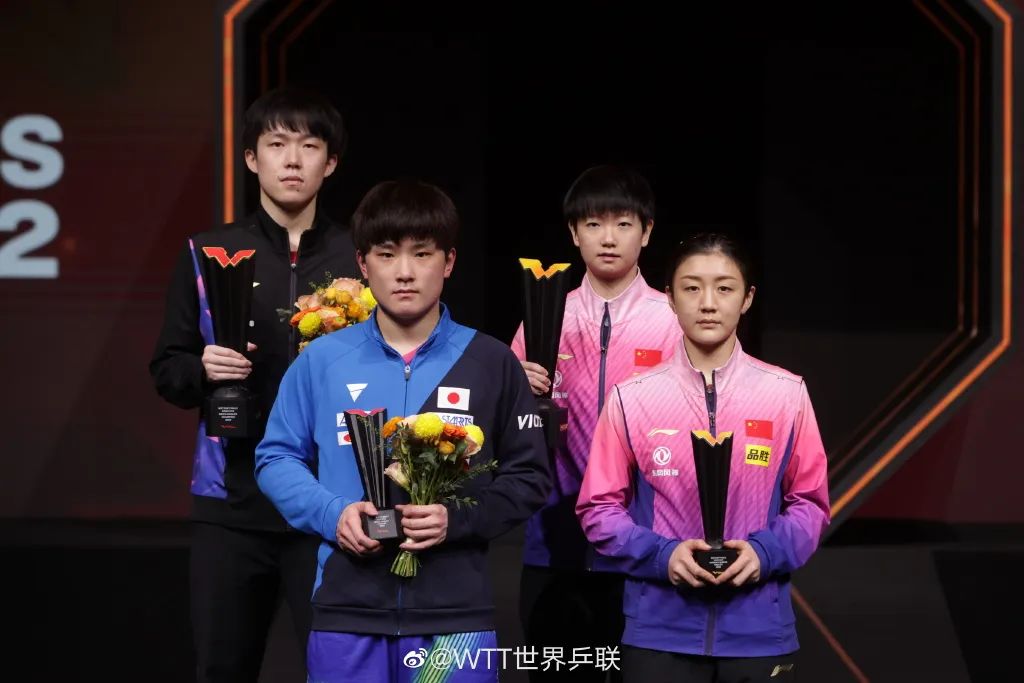 王楚钦张本智和对战记录（王楚钦力克张本智和夺冠，孙颖莎苦战七局成功卫冕 - WTT世界杯决赛）