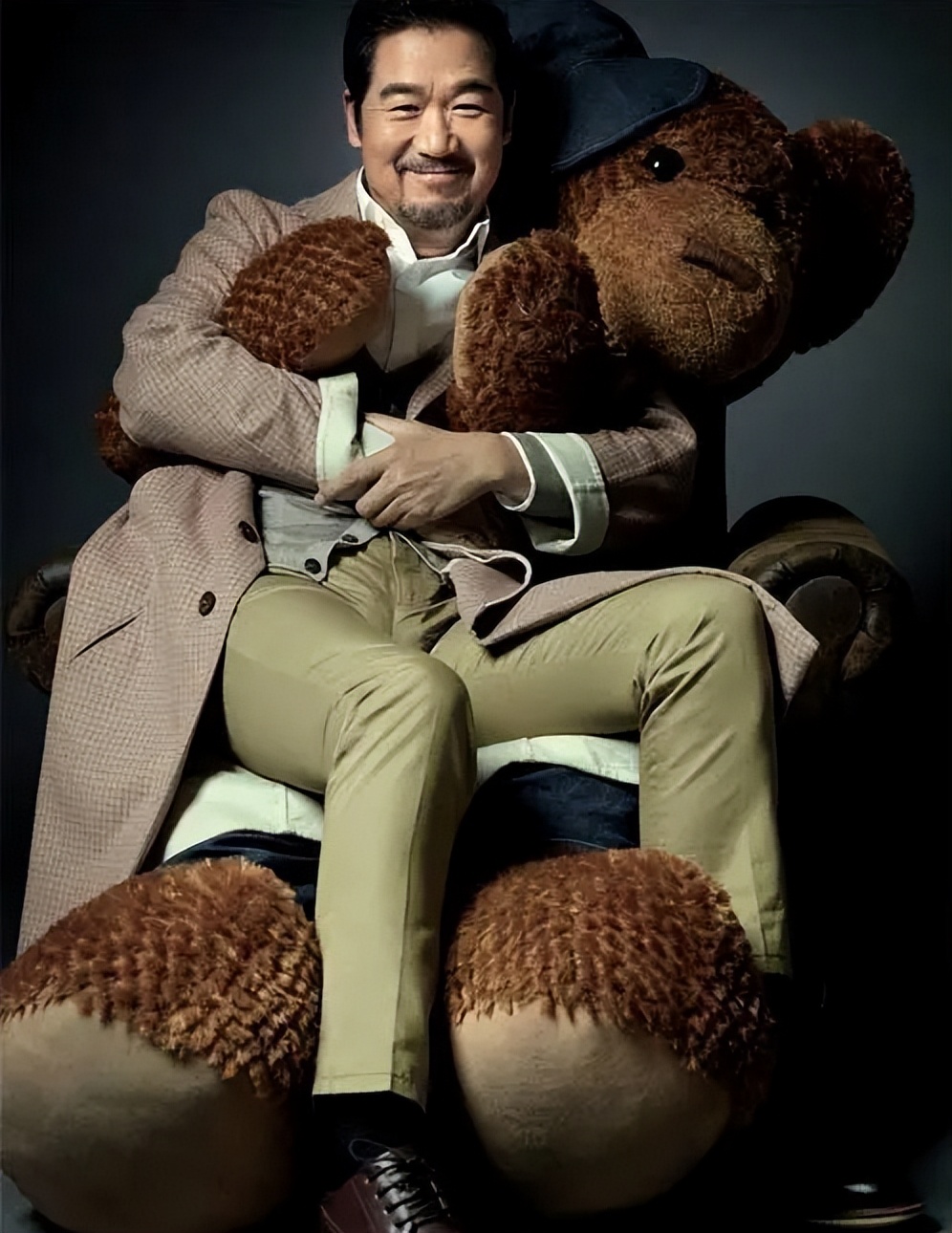 张国立为什么要离开罗秀春，转而对宜妃邓婕钟爱一生？