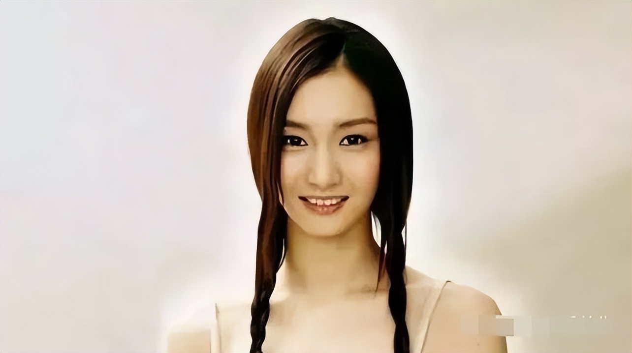 “上梁不正下梁歪”李小璐的婚姻悲剧的始作俑者，是她亲妈