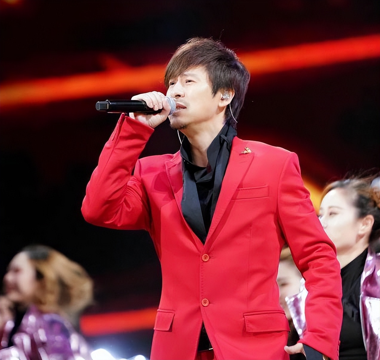 “青歌赛”7位选手现状，大多数人风光不再，1人已遗憾离世