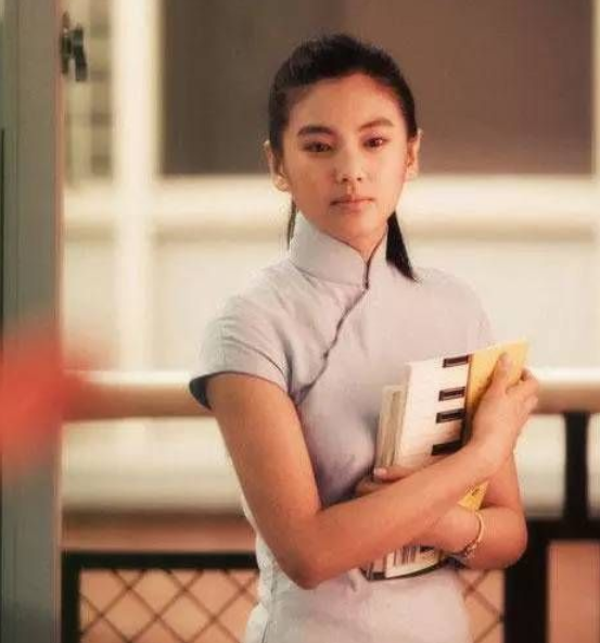 女星“生图”藏不住，颜值崩塌，戚薇躺枪，还不如早年漂亮，真惨