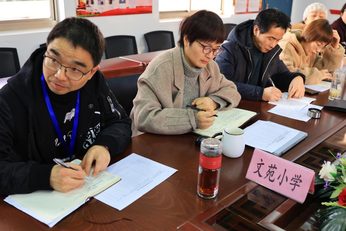 湖州市文苑小学举办青年教师情景模拟比赛活动 作者：王美萍