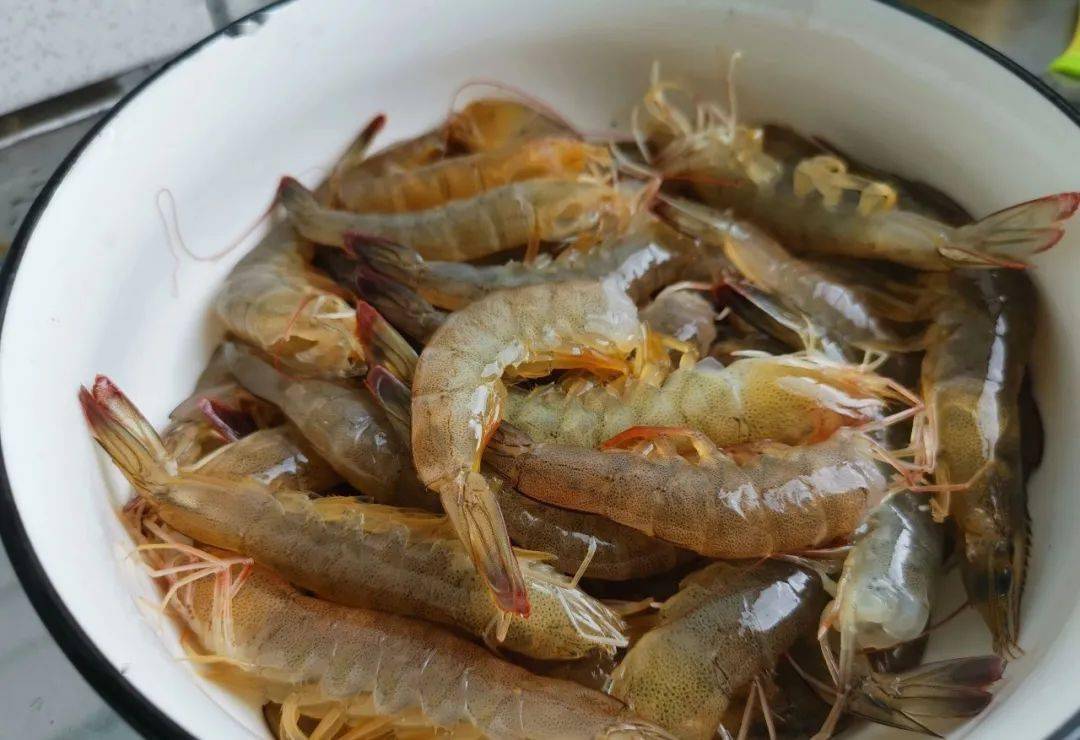 图片[3]-【凉拌大虾】做法步骤图 爽口解馋 一大盘不够吃-起舞食谱网