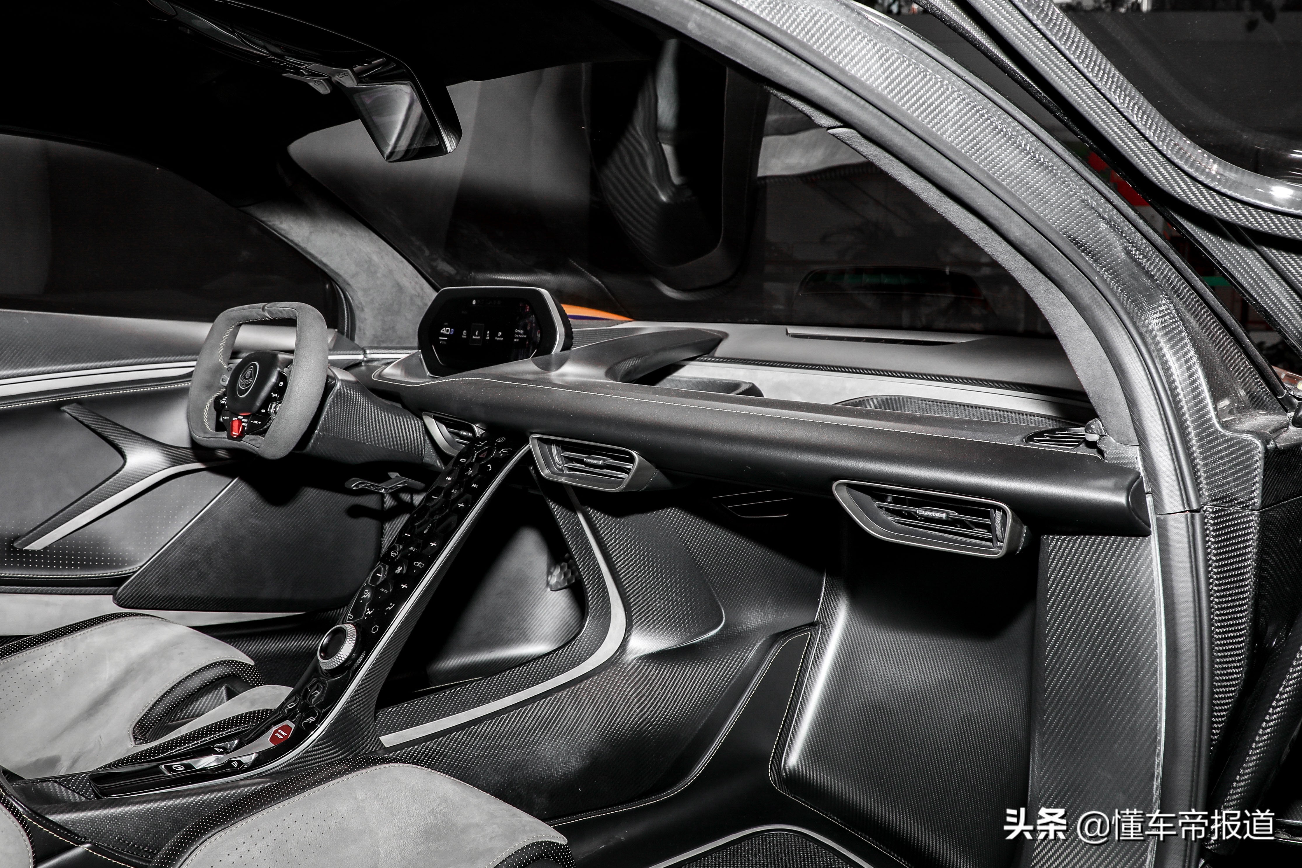 路特斯evija实拍解析