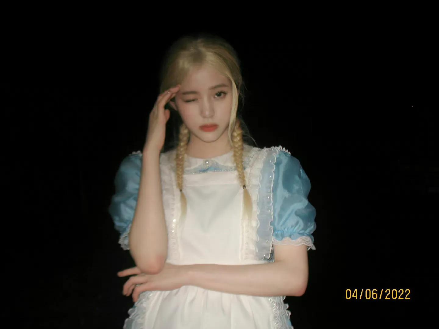 欧阳娜娜近期穿搭