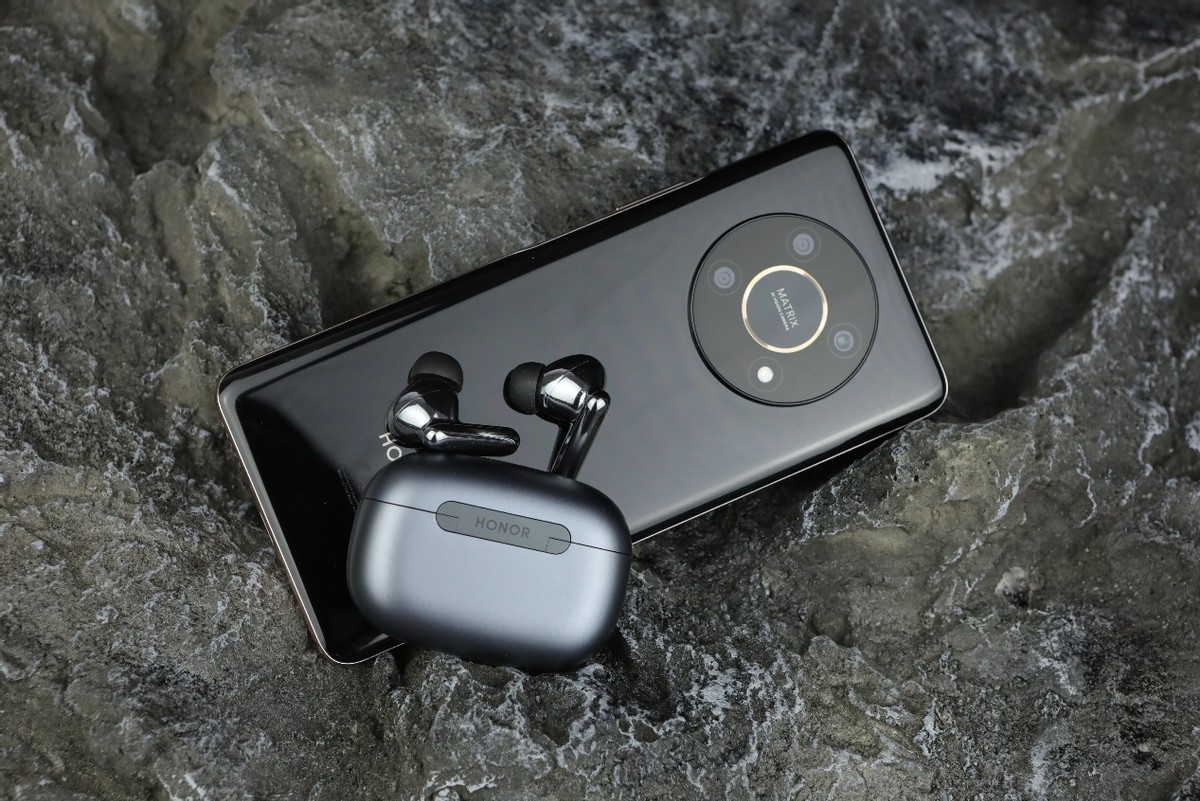 能測溫的耳機你見過嗎？Earbuds 3 Pro智能測溫降噪耳機