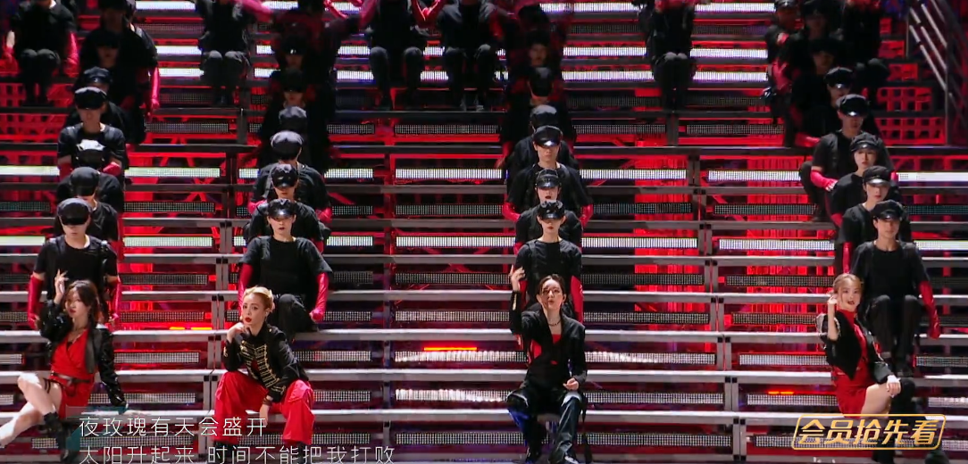 《乘风破浪》一代师姐霸气夺冠，金晨表现亮眼，为啥当年没成团？