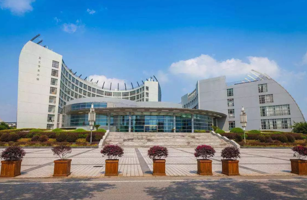 曾经的“八大纺院”还在吗？如今发展如何，两所成为“双一流”