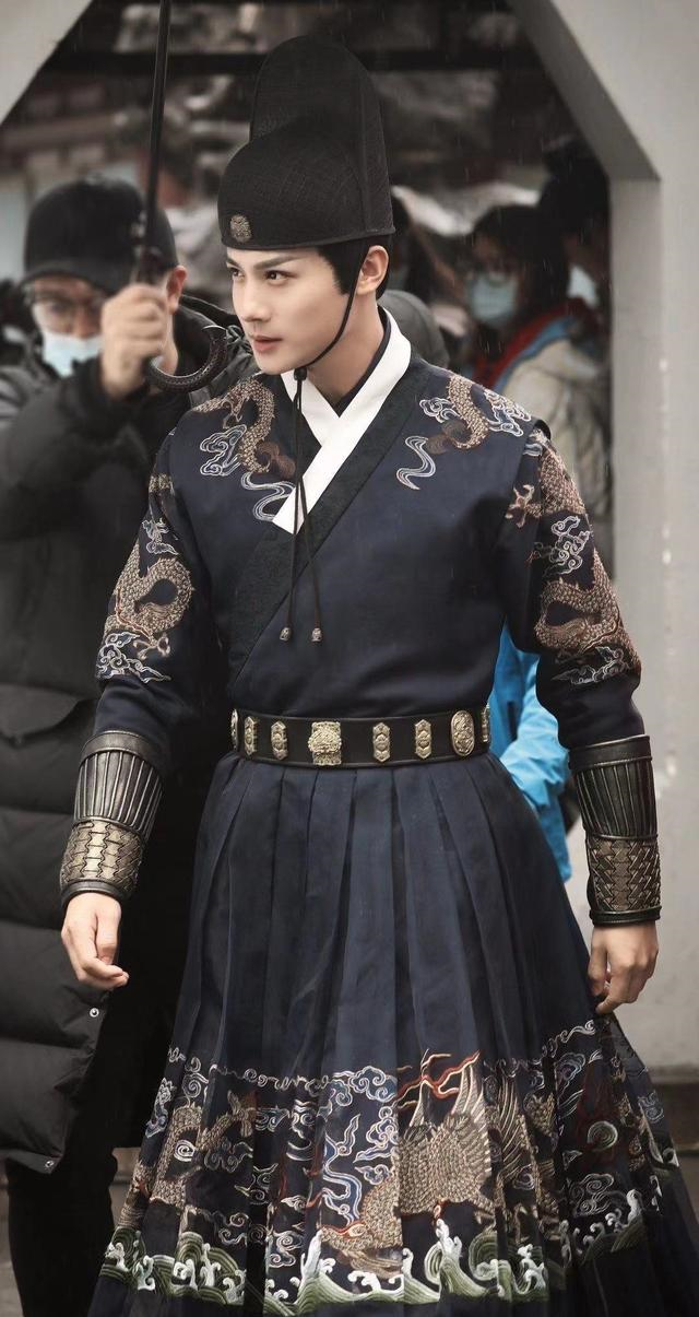 你所不知道的飞鱼服(飞鱼服别乱穿,有人气场全开