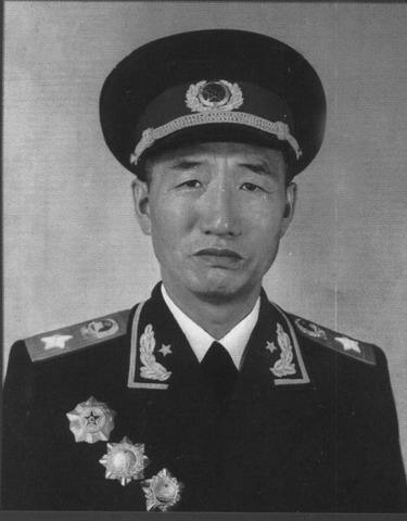 十大元帅，单论战功谁排第一？毛主席又给予了他们怎样的评价？