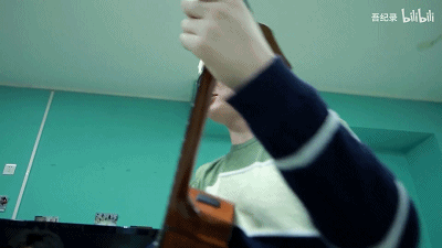 “我爱摇滚，我有病。”