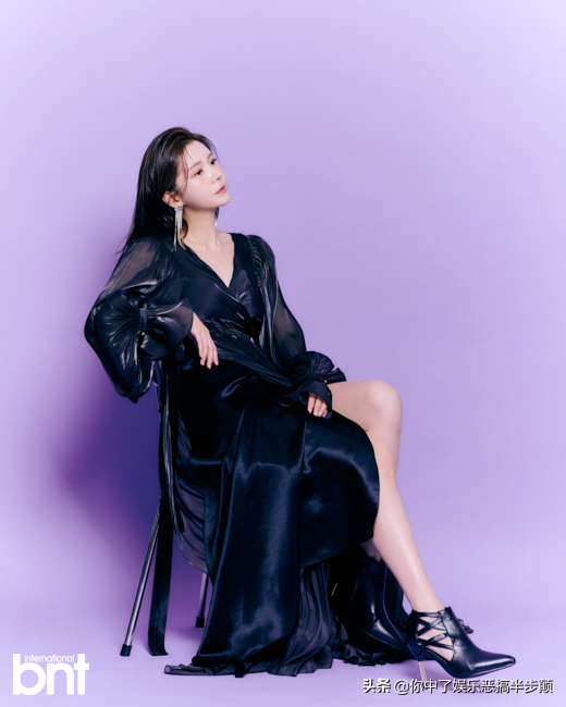 《人鱼小姐》张瑞希时尚画报公开,50岁青春依旧但你认得出来吗?