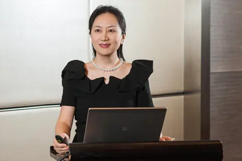 孟晚舟用一句话概括回家后的感受，短短几个字，尽显温文尔雅