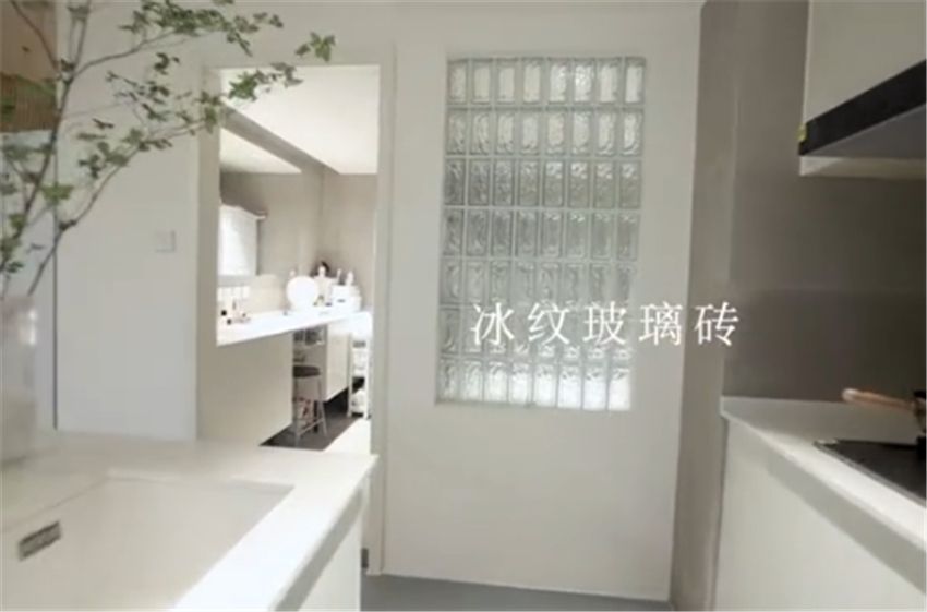 姑娘曬出極簡小家：58㎡一室一廳，一人一貓居住倍感舒適