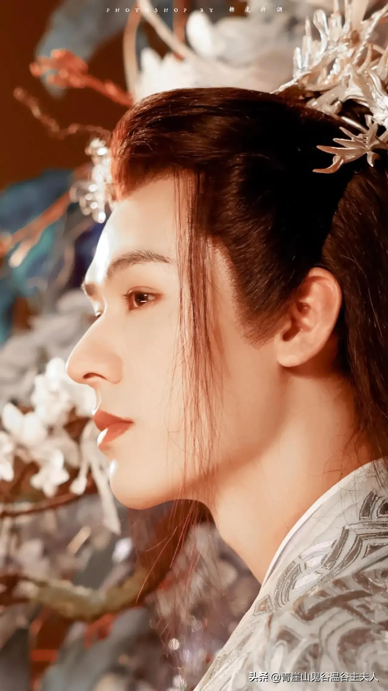 龚俊饰演东方月初，高清剧照来袭